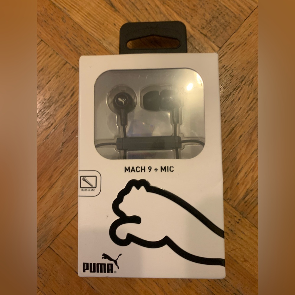 Puma In-Ear Headphones with Mic - Black
